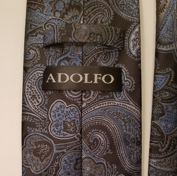Blue paisley necktie - Picture 2 of 5